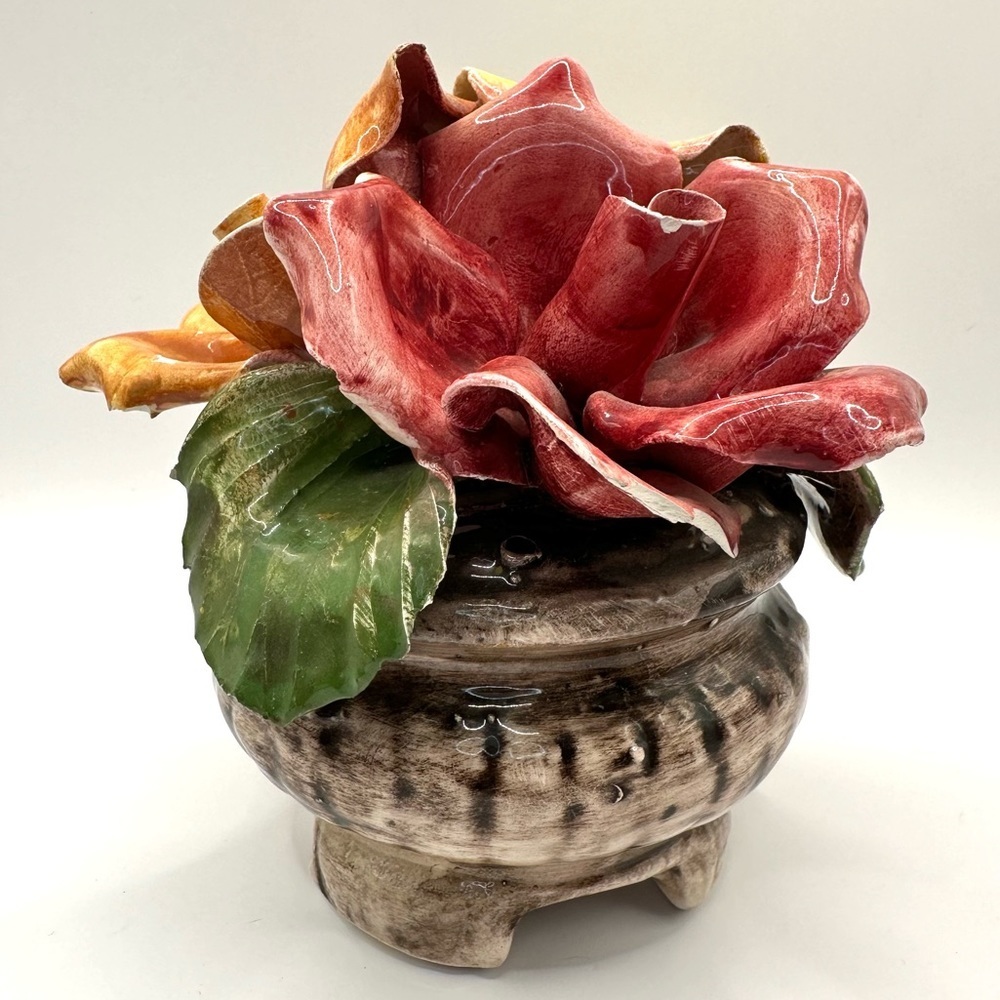 CAPODIMONTE Porcelain Rose Bouquet Made in Italy